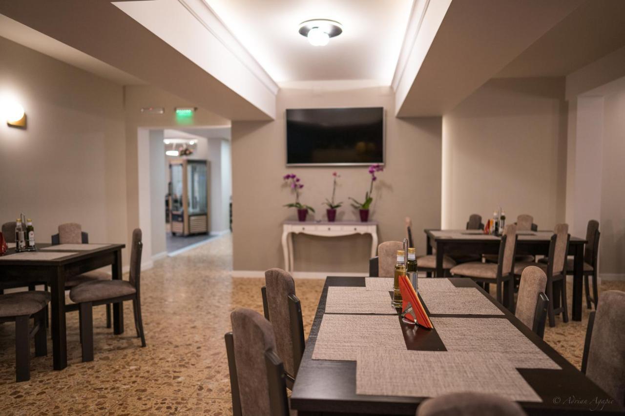 Hotel Hera Predeal Ngoại thất bức ảnh